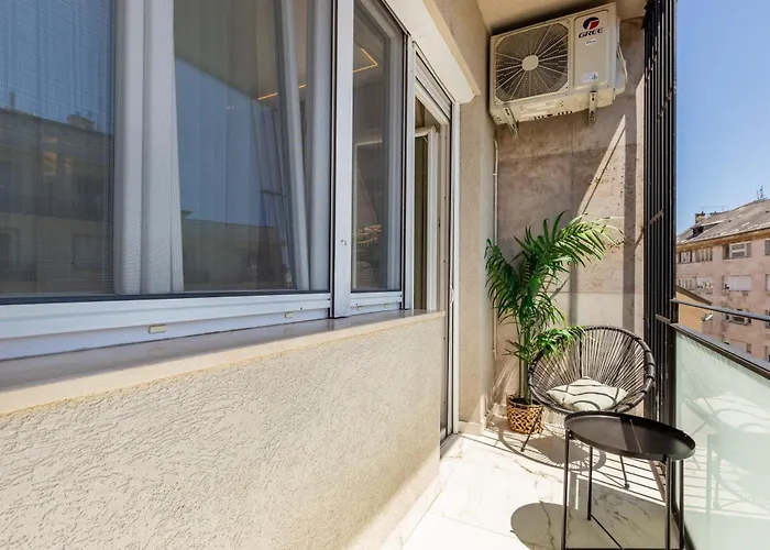 Lux Downtown Apartament Budapesta